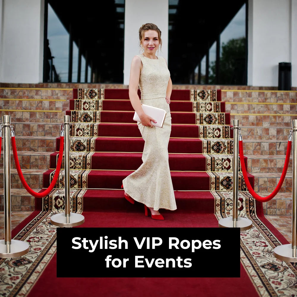 Berry 1.5M Velvet Stanchion Rope with Silver Hooks